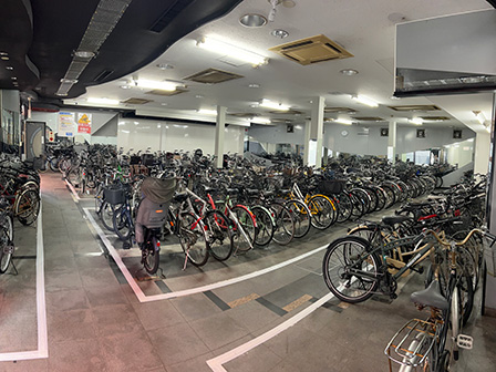 貝塚駅西口駐輪場